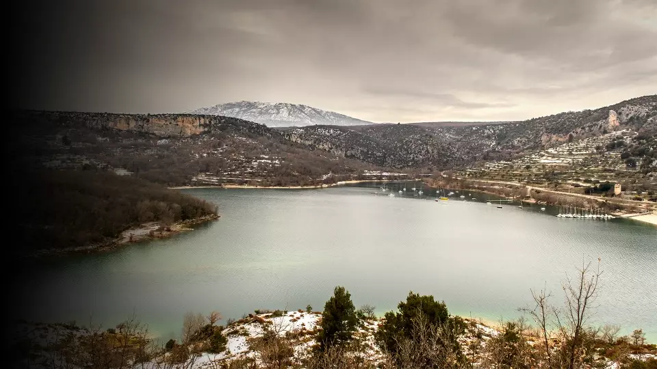 Исчезновение на берегу озера