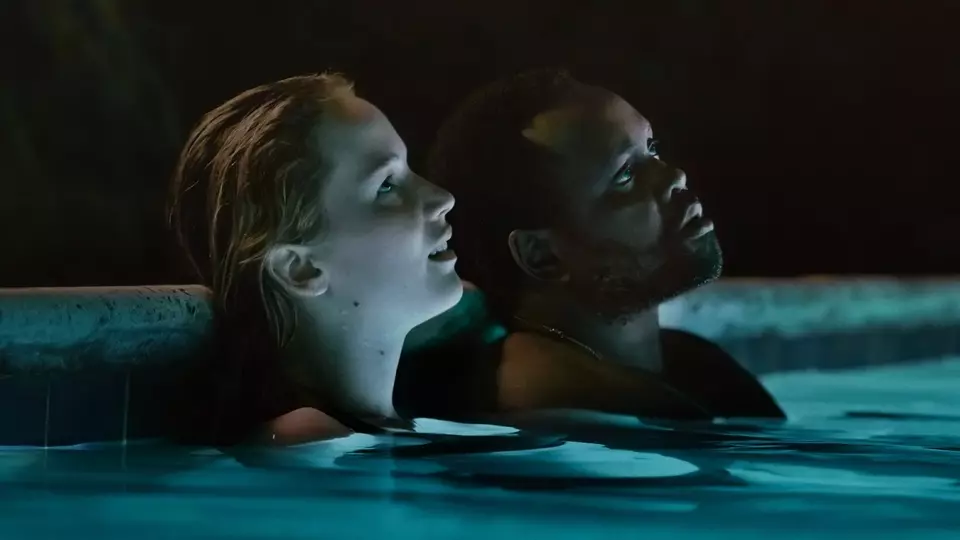 Мост через озеро